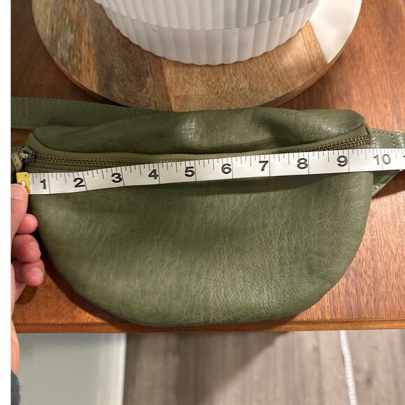 JOY Fanny Pack / Sling Bag Olive Green - Picture 13 of 13